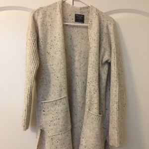 Abercrombie cardigan